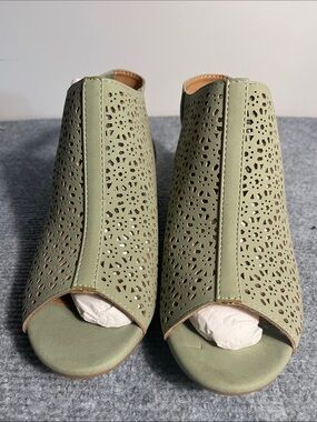 Women’s Olive Green Laser-Cut Peep-Toe Mules